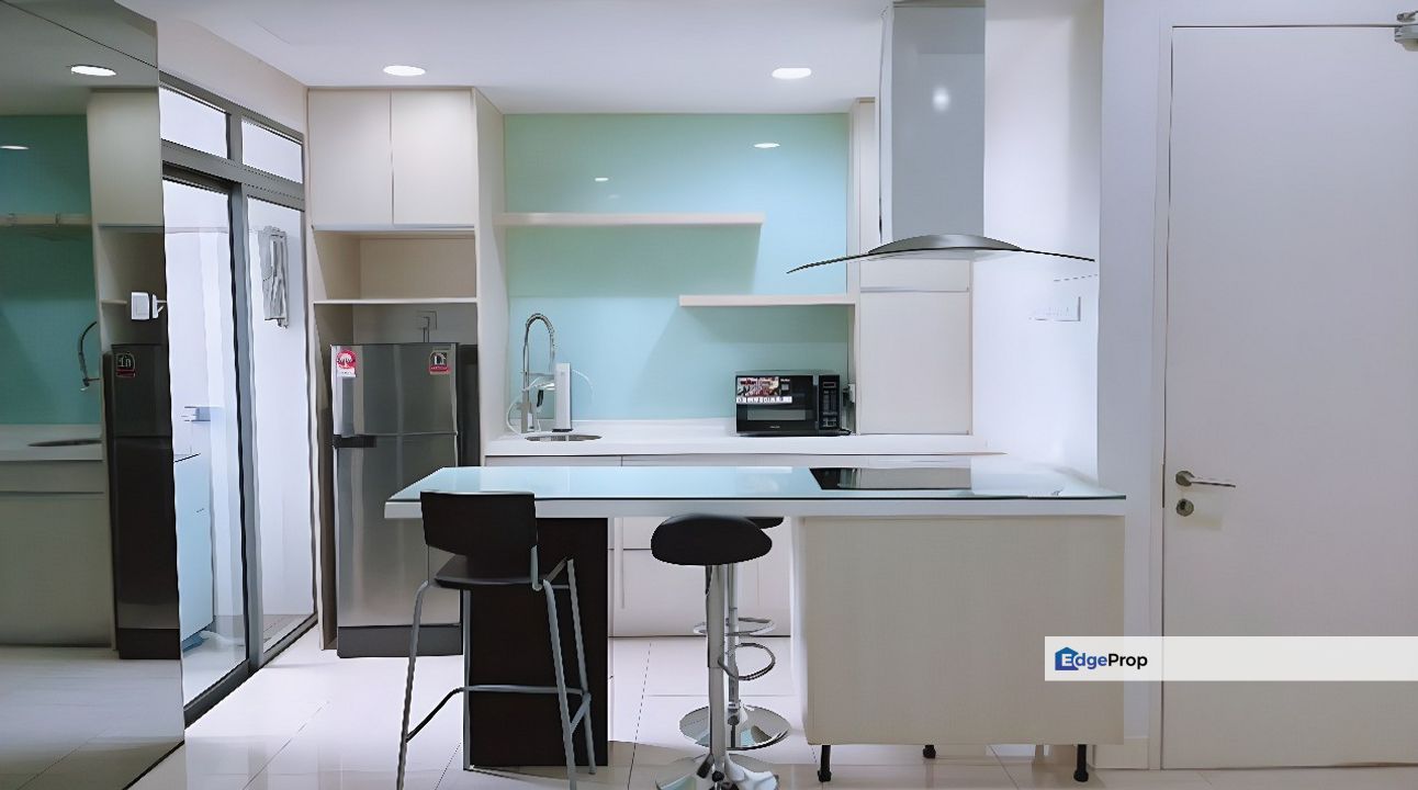 Freehold Eve Suite Studio Direct Linked 2 LRT Station Kelana Jaya Line, Selangor, Ara Damansara