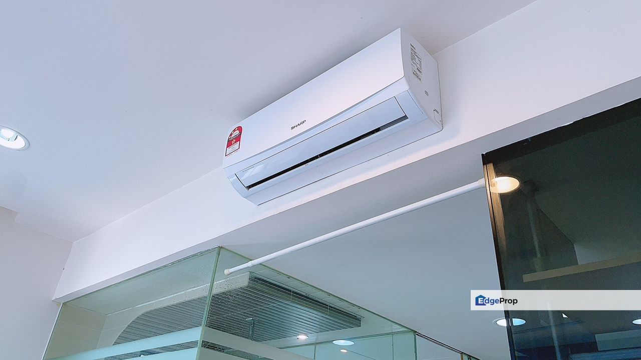 Freehold Eve Suite Studio Direct Linked 2 LRT Station Kelana Jaya Line, Selangor, Ara Damansara