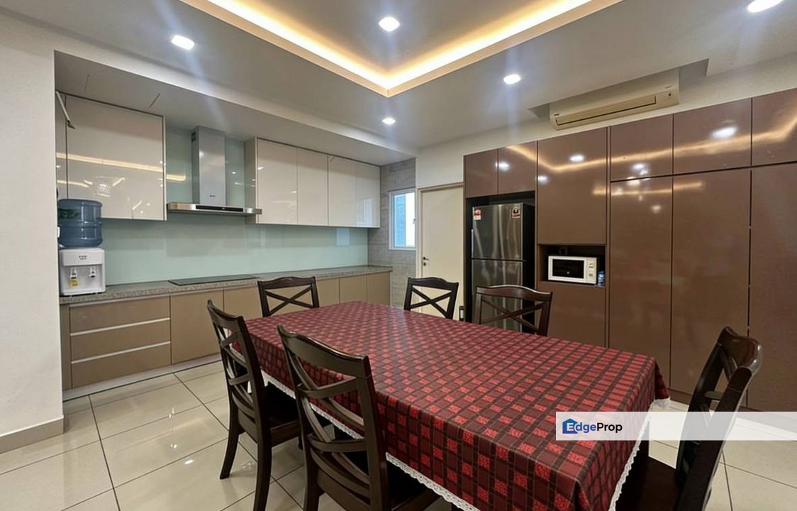 Medalla Oasis Corp Park 3 Rooms 2 Baths Ara Damansara next Citta Mall, Selangor, Ara Damansara