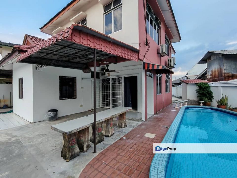 Kajang Bungalow with Private Swimming Pool nr MRT Cendana Sungai Chua, Selangor, Kajang
