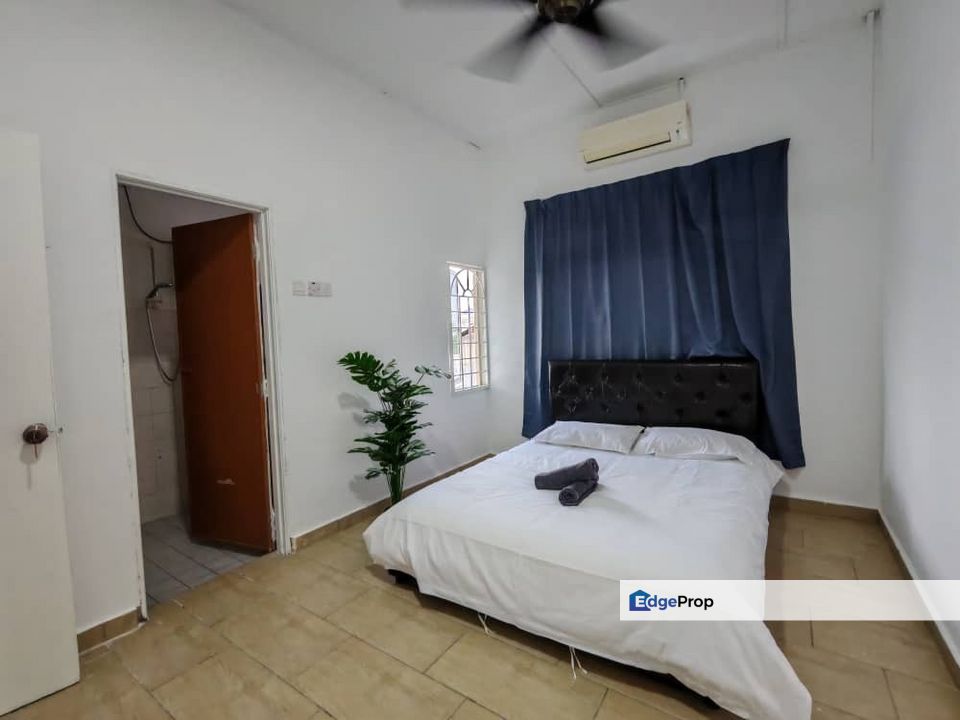 Kajang Bungalow with Private Swimming Pool nr MRT Cendana Sungai Chua, Selangor, Kajang