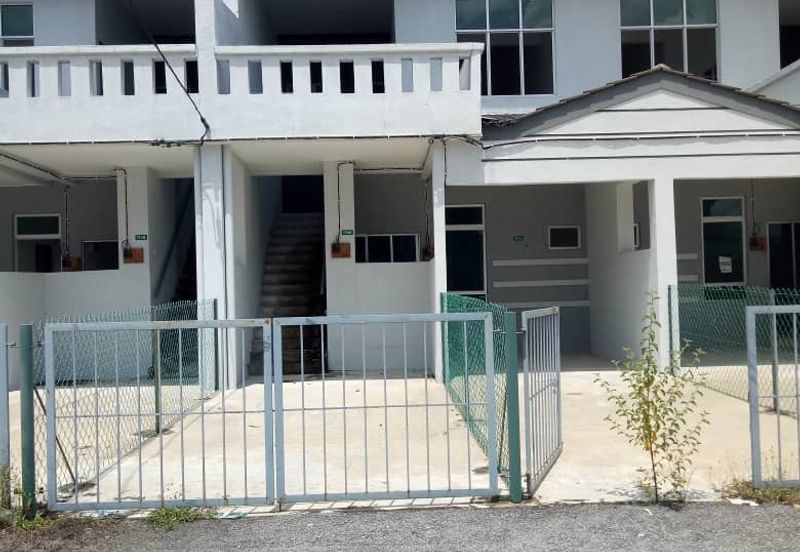 Upper Level Townhouse Taman Bersatu, Bidor