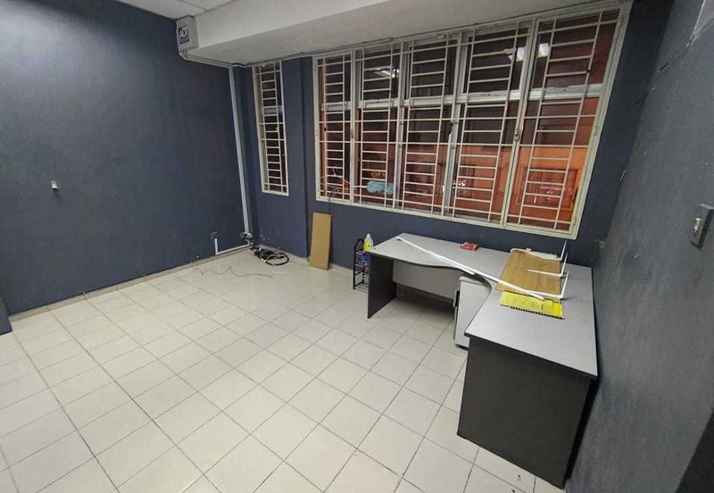Renovated First Floor Office Unit Prima Saujana Kajang