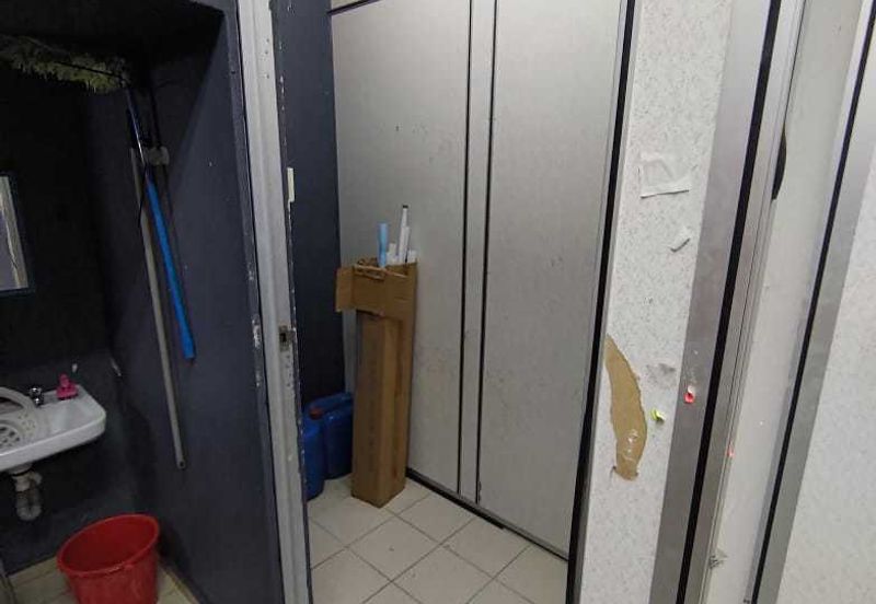 Renovated First Floor Office Unit Prima Saujana Kajang