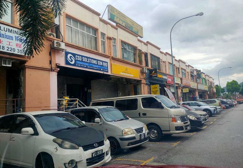 Renovated First Floor Office Unit Prima Saujana Kajang