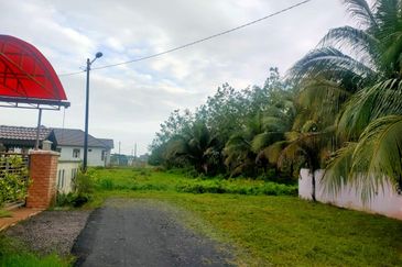 Tanah Lot Banglo Untuk Dijual di Kg Bechah Keranji, Peringat