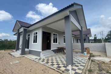 Bunut Sarang Burung, Wakaf Bharu