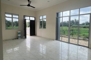 Bunut Sarang Burung, Wakaf Bharu