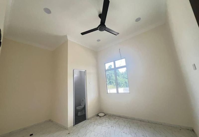 Bunut Sarang Burung, Wakaf Bharu