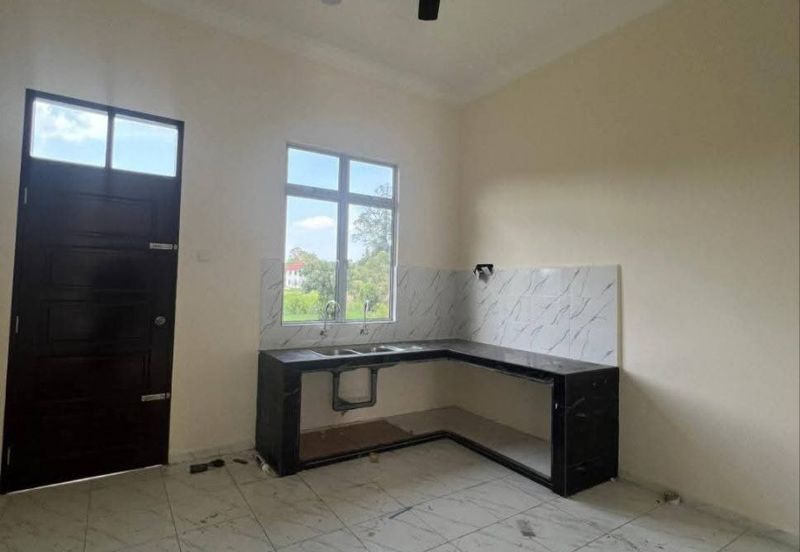 Bunut Sarang Burung, Wakaf Bharu