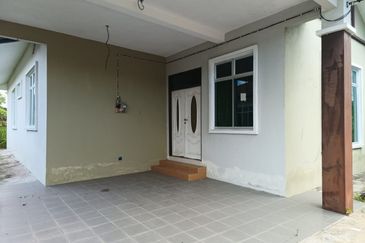 Rumah Banglo 4 Bilik Taman Vista, Jelawat, Bachok