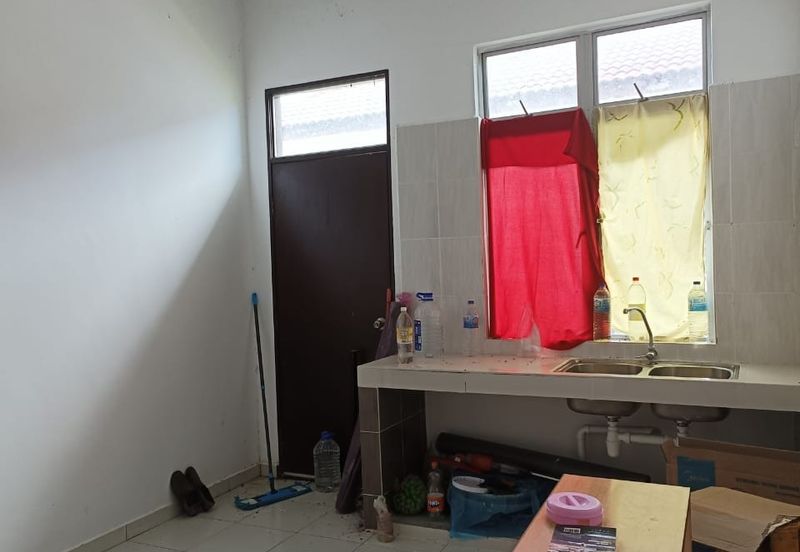 Rumah Banglo 4 Bilik Taman Vista, Jelawat, Bachok