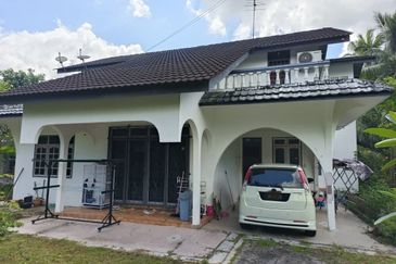 Banglo 2 Tingkat Berdekatan Bandar Pasir Puteh