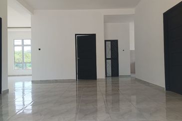 Banglo Setingkat di labok, Machang