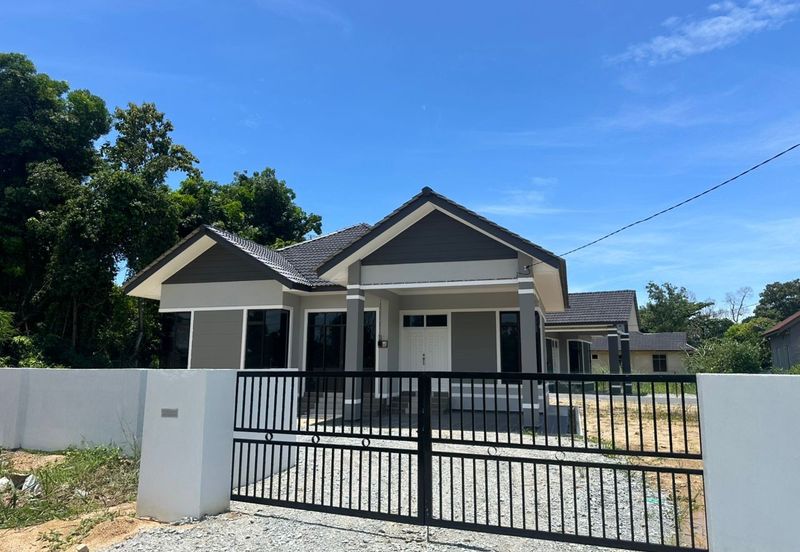 Banglo Setingkat Baru Siap Di Pasir Tumboh