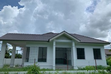 8 Unit Semi D Sering, Kota Bharu