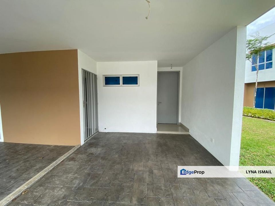 Corner Unit Casa Bluebell Townhouse Cybersouth, Selangor, Dengkil