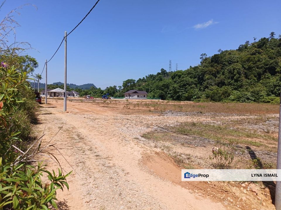 Tanah Lot Banglo, Jalan Sg Durian, Kuala Krai, Kelantan, Kuala Krai