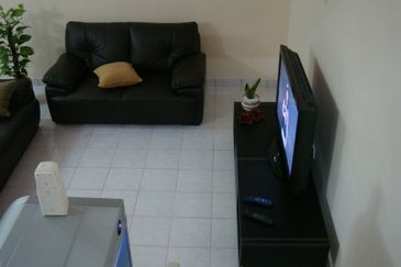 Jalan Anggerik Aranda 31/28