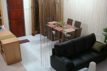 Jalan Anggerik Aranda 31/28