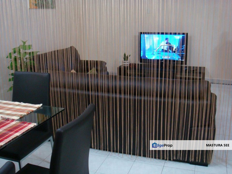 Lovely Town house for sale at Anggerik Aranda, Kota Kemuning, Selangor, Kota Kemuning