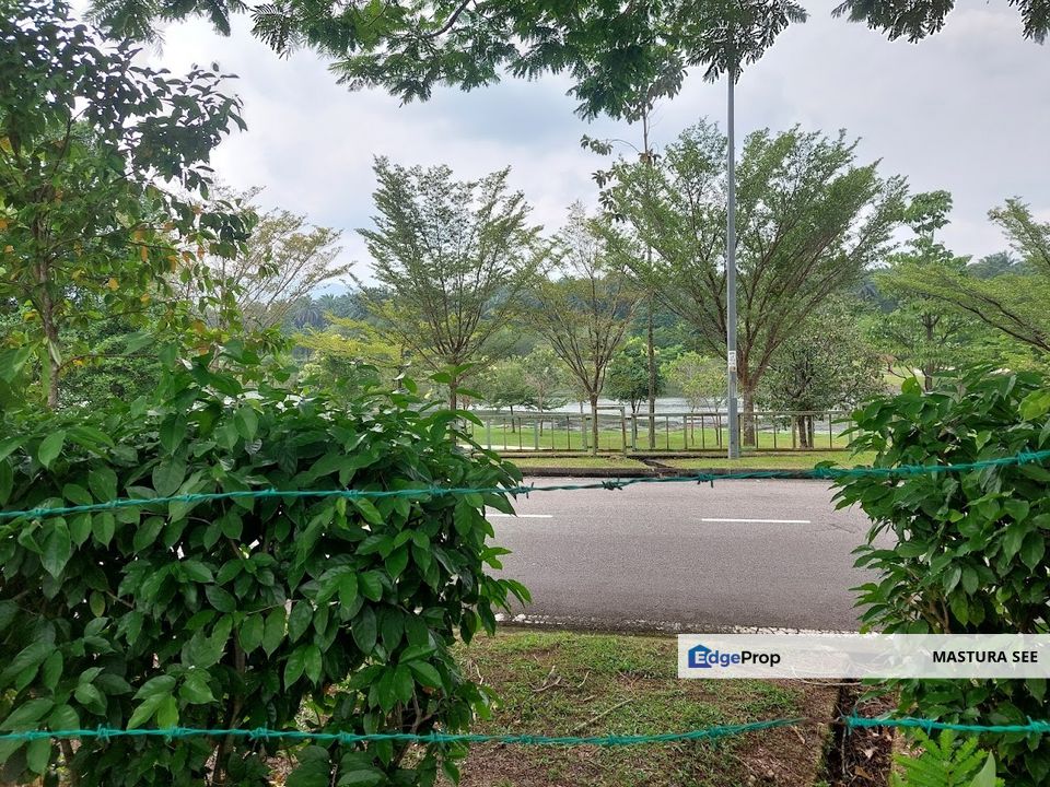 Super deal fully furnished Bungalow for sale at Kota Seriemas, Negeri Sembilan, Nilai