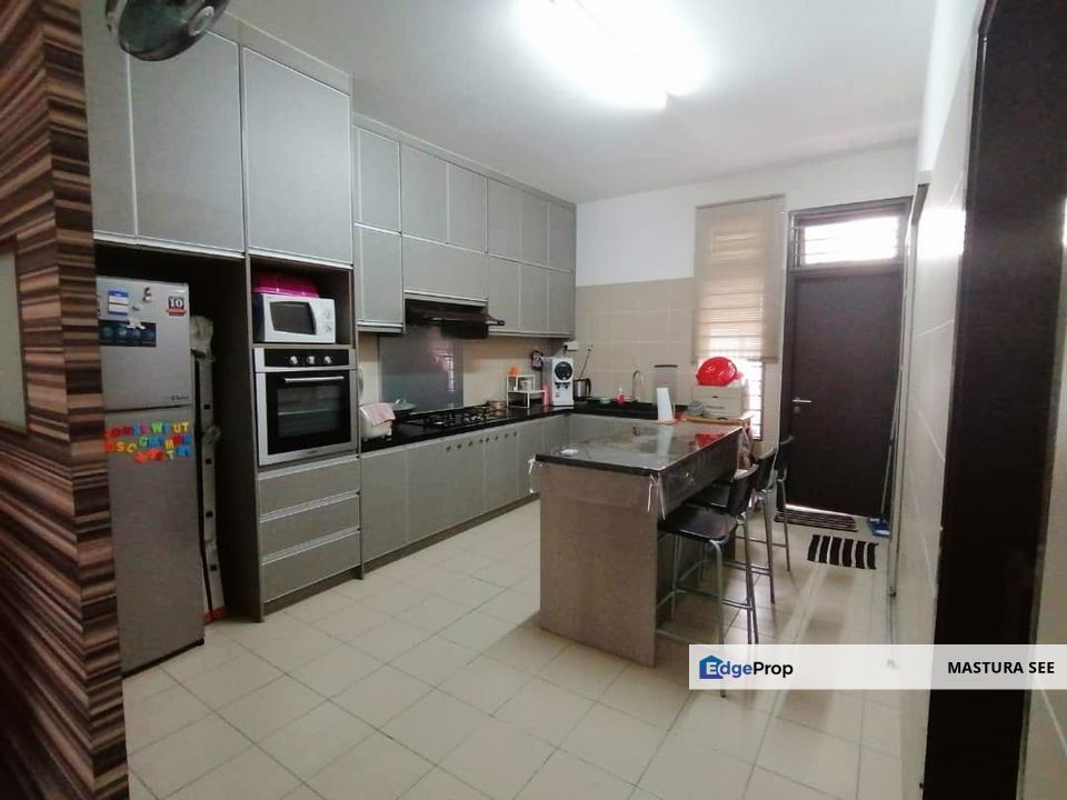 Lovely house for sale at Laman Glenmarie, Shah Alam, Selangor, Glenmarie