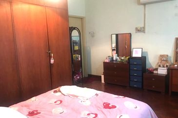 Paramount Garden (Taman Paramount)