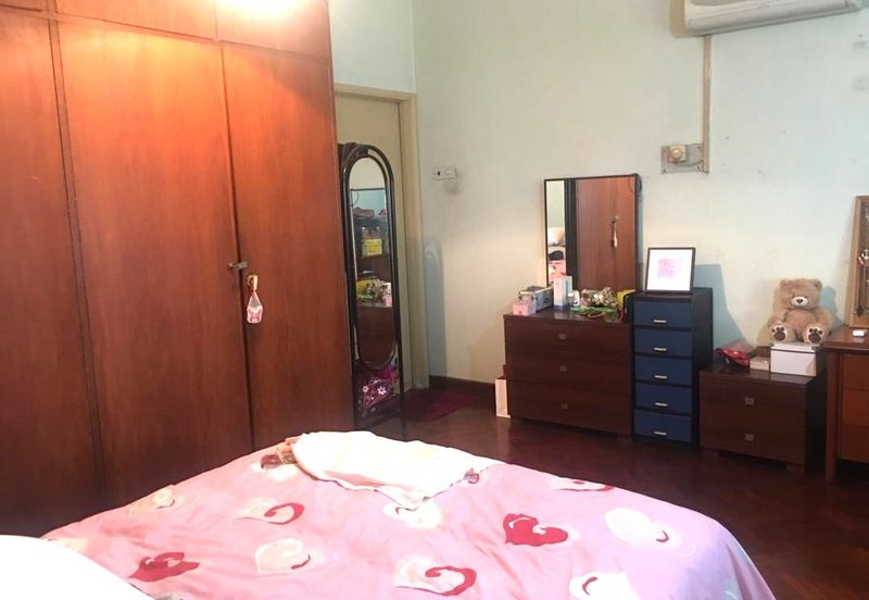 Paramount Garden (Taman Paramount)