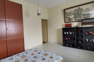 Paramount Garden (Taman Paramount)