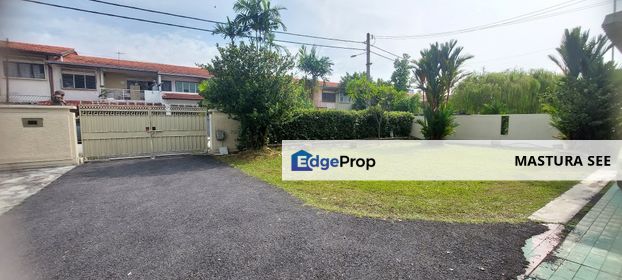 Lovely bungalow for sale at Paramount Garden, Selangor, Petaling Jaya