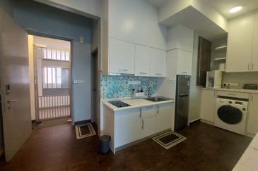 Apex Tower & Vertex Tower @ CyberSquare