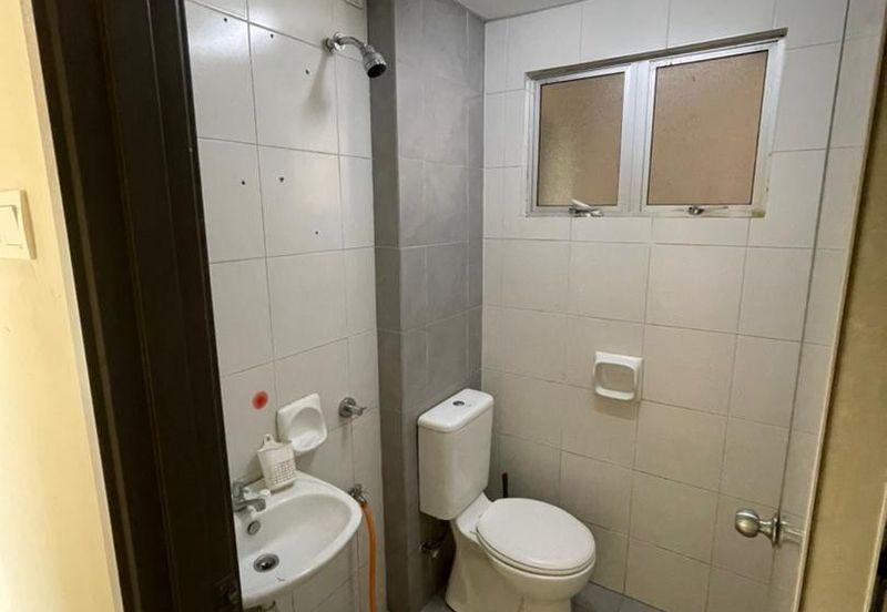 Residensi Warnasari 2