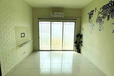 Residensi Warnasari 2