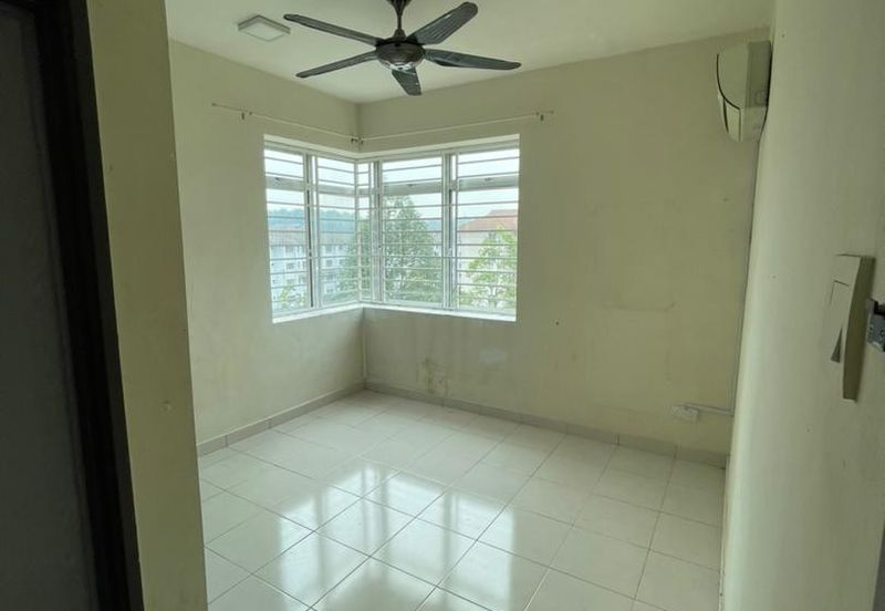 Residensi Warnasari 2