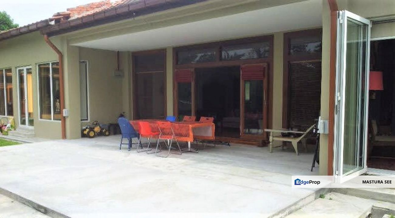 Single storey bungalow for sale at Monterez Golf, Shah Alam, Selangor, Shah Alam