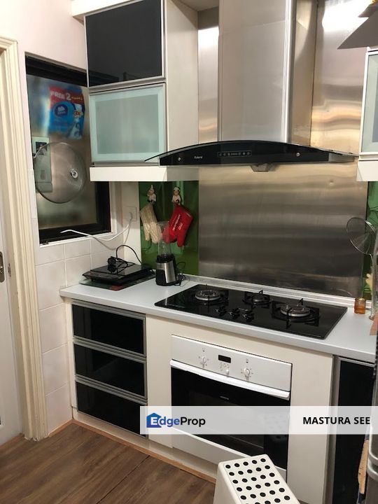 Lovely condo for sale at Opal Damansara, Selangor, Sunway Damansara