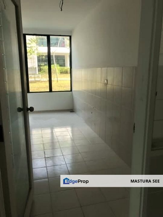 Cozy townhouse for sale at Primer Garden, Cahaya SPK, Selangor, Shah Alam
