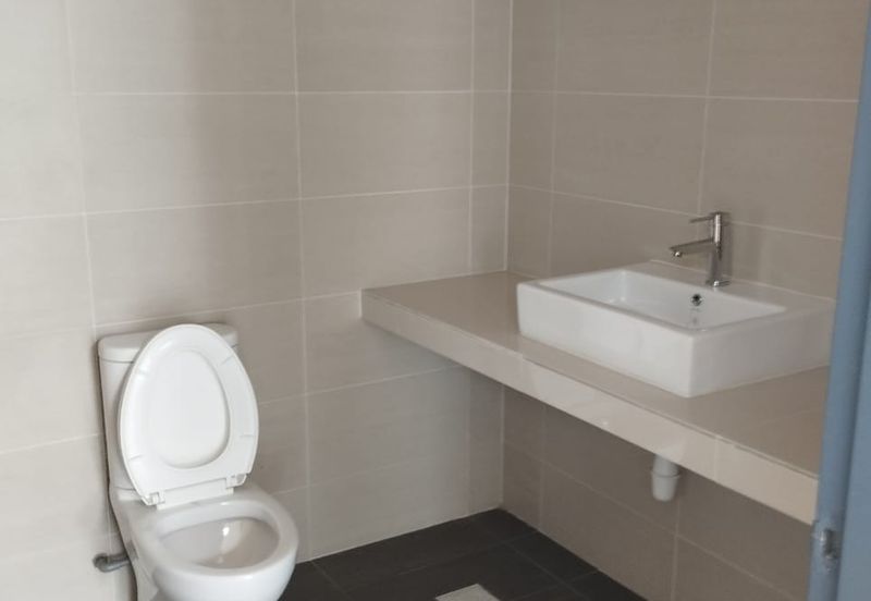 Taman Nusaputra Timur