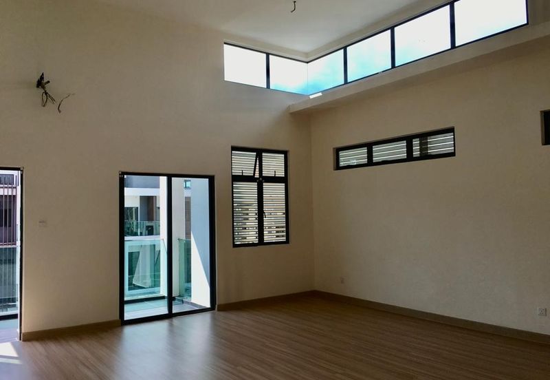 Taman Nusaputra Timur