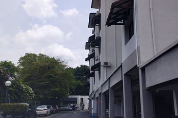 Ehsan Ria Condominium