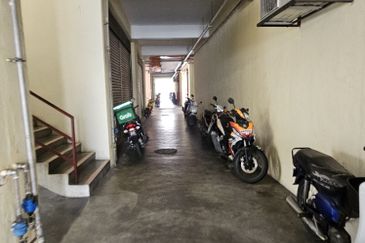 Selayang Centre Point, Selayang Baru, Batu Caves, Selangor Shop Retail Space 1st Floor 1206sf for Sale