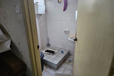 Selayang Centre Point, Selayang Baru, Batu Caves, Selangor Shop Retail Space 1st Floor 1206sf for Sale