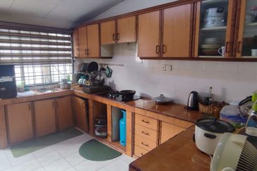 Jalan Sg Serai 27/22