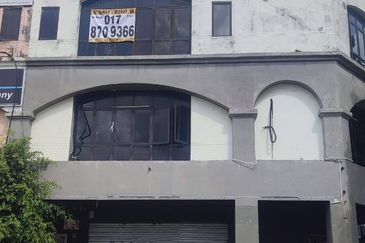 SUBANG PERMAI U6 Shah Alam , Selangor 3 Storey Shop