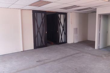 SUBANG PERMAI U6 Shah Alam , Selangor 3 Storey Shop