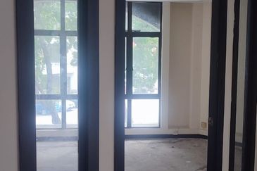 SUBANG PERMAI U6 Shah Alam , Selangor 3 Storey Shop