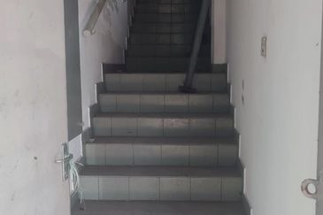 SUBANG PERMAI U6 Shah Alam , Selangor 3 Storey Shop