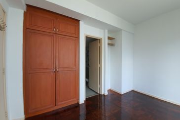 38 Bidara Condominium