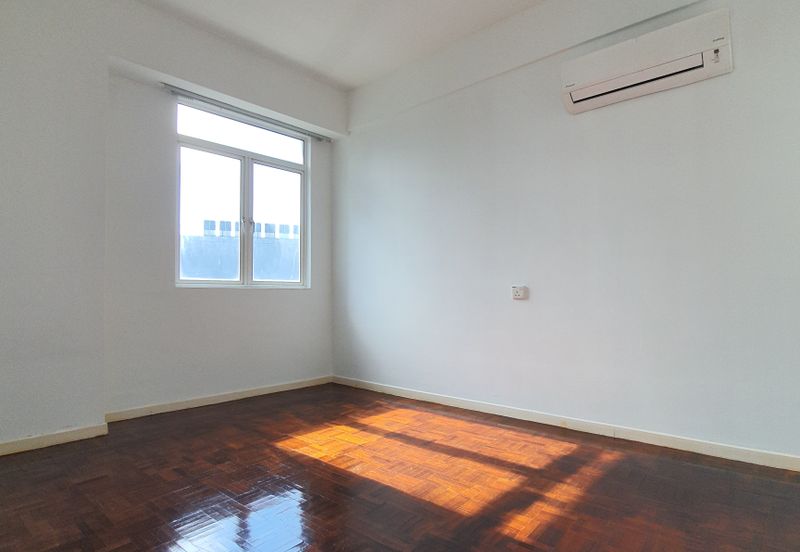 38 Bidara Condominium